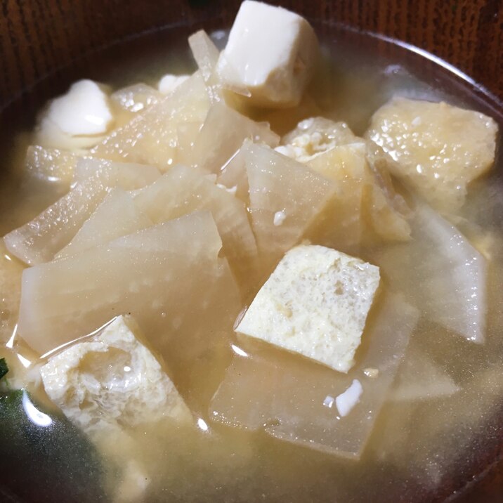 みそ汁 大根 油揚げ 豆腐 レシピ 作り方 By えみすけ0309 楽天レシピ みそ汁 大根 油揚げ 豆腐 レシピ 作り方 By えみすけ0309 楽天レシピ